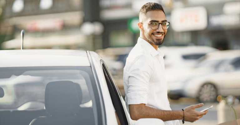 Explore Mumbai Like a Local: A Tourist’s Guide with Just Cab Hire